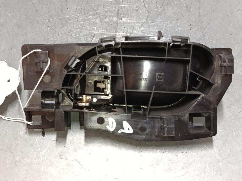 Recambio de maneta interior puerta delantera derecha para peugeot 208 i (ca_, cc_) 1.2 vti 82 referencia OEM IAM   