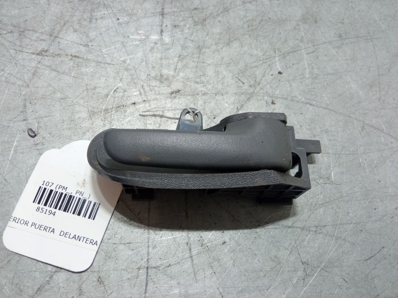 Recambio de maneta interior puerta delantera derecha para peugeot 107 (pm_, pn_) 1.0 referencia OEM IAM   