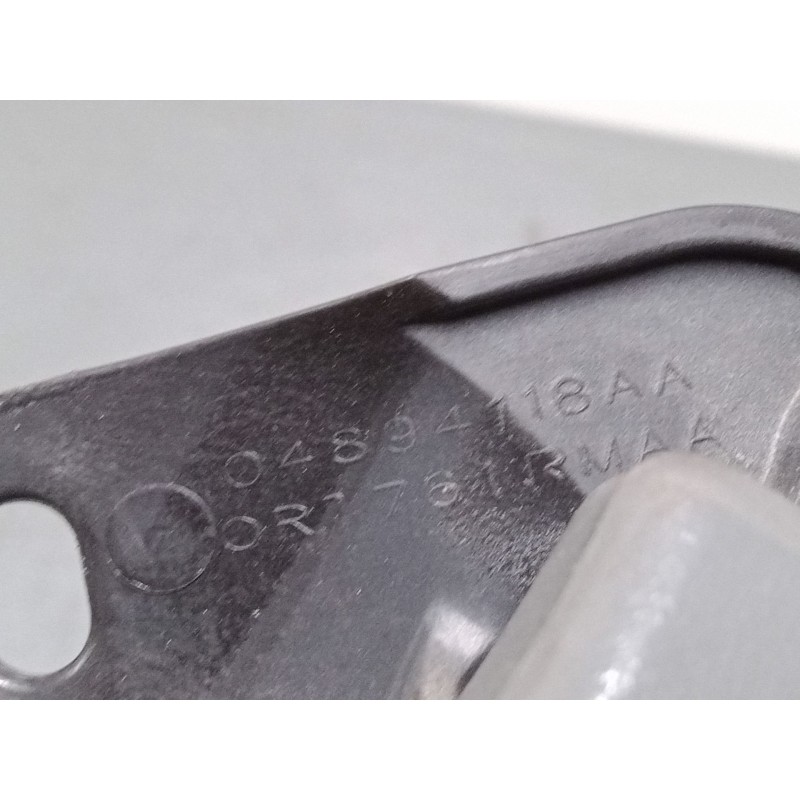 Recambio de maneta interior puerta delantera derecha para chrysler voyager iv (rg, rs) 2.5 crd referencia OEM IAM   