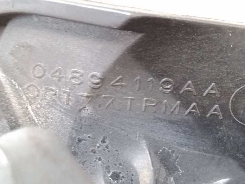 Recambio de maneta interior puerta delantera izquierda para chrysler voyager iv (rg, rs) 2.5 crd referencia OEM IAM   