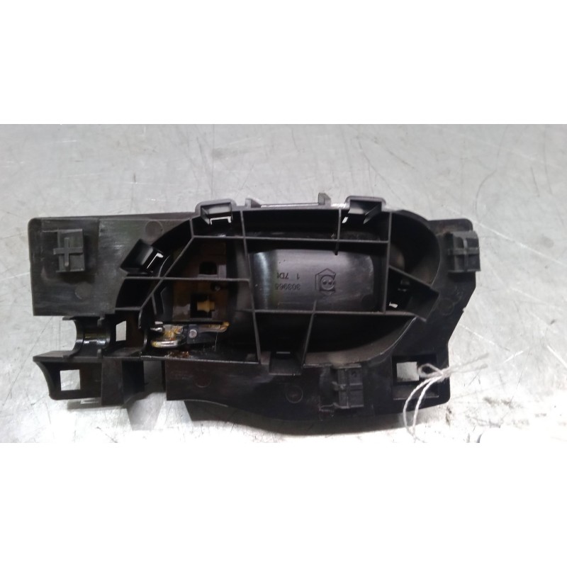 Recambio de maneta interior puerta delantera derecha para peugeot 208 i (ca_, cc_) 1.6 hdi / bluehdi 75 referencia OEM IAM   