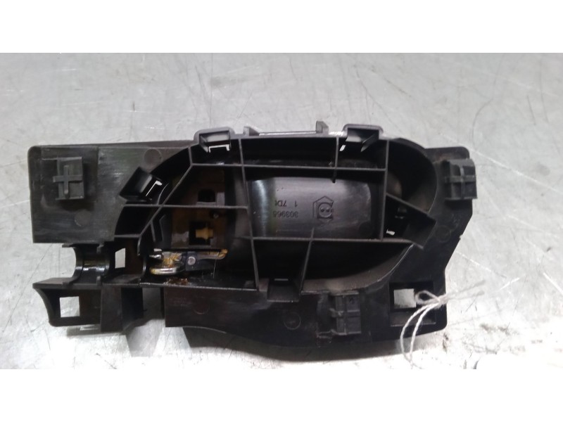 Recambio de maneta interior puerta delantera derecha para peugeot 208 i (ca_, cc_) 1.6 hdi / bluehdi 75 referencia OEM IAM   