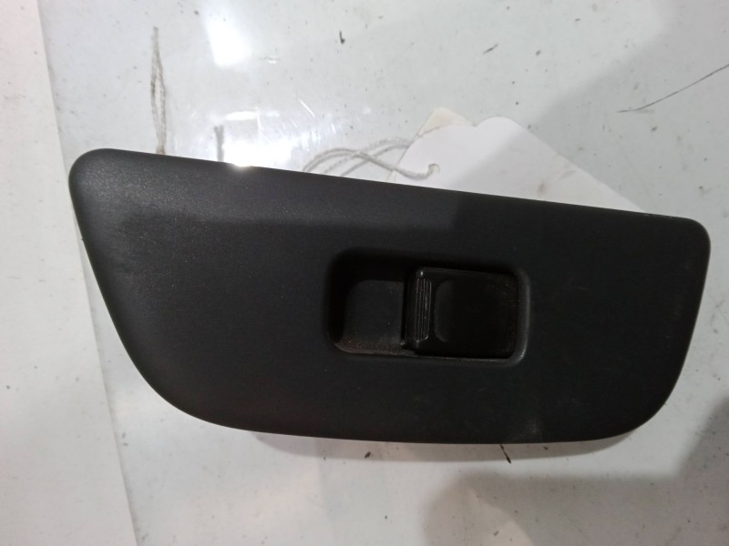 Recambio de mando elevalunas delantero derecho para subaru justy iii (g3x) 1.5 awd (g3x413) referencia OEM IAM    Recambio de mando elevalunas delantero derecho para subaru justy iii (g3x) 1.5 awd (g3x413) referencia OEM IAM