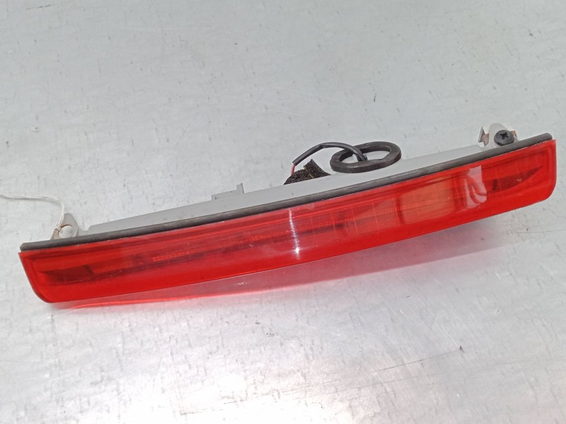 Recambio de luz central de freno para toyota avensis (_t25_) 2.4 (azt251_) referencia OEM IAM   