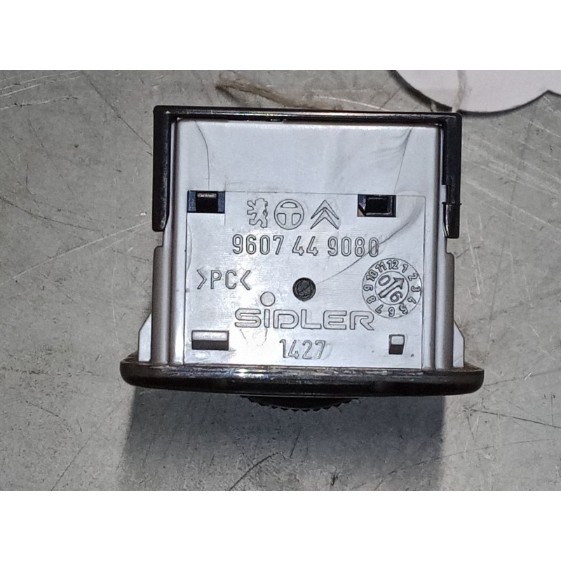 Recambio de luz interior central para citroën berlingo / berlingo first monospace (mf_, gjk_, gfk_) 1.9 d (mfwjz) referencia OEM