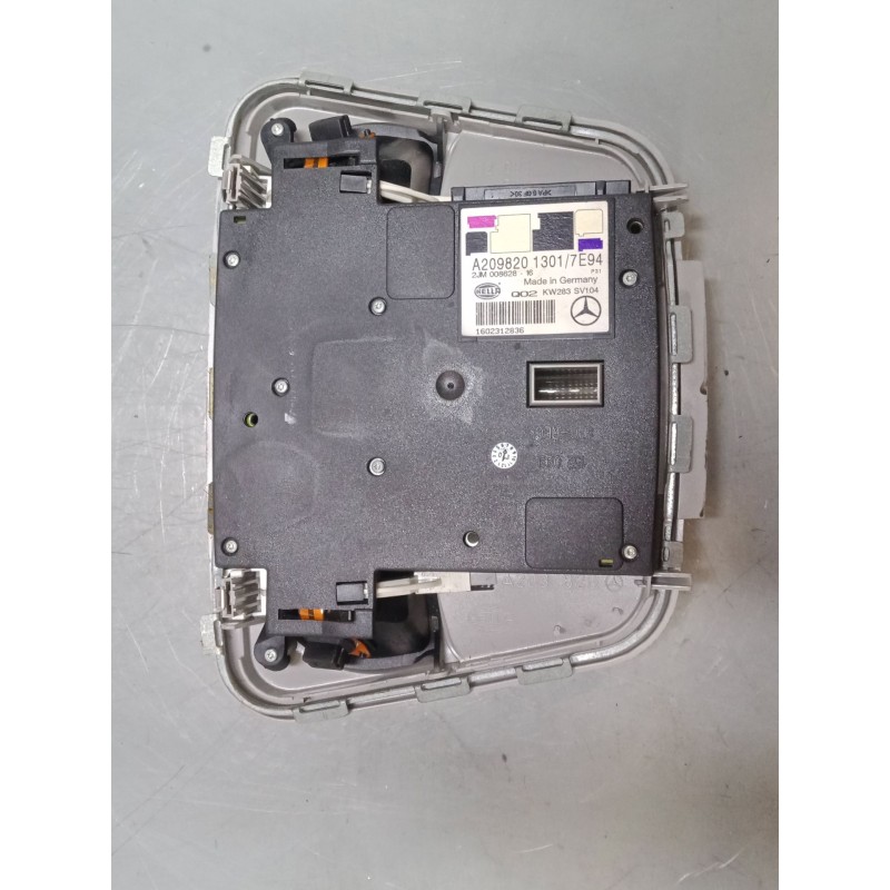 Recambio de luz interior delantera central para mercedes-benz clk (c209) clk 200 kompressor (209.342) referencia OEM IAM   
