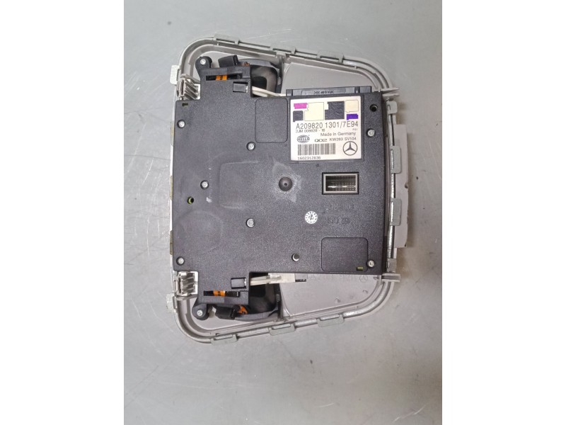 Recambio de luz interior delantera central para mercedes-benz clk (c209) clk 200 kompressor (209.342) referencia OEM IAM   