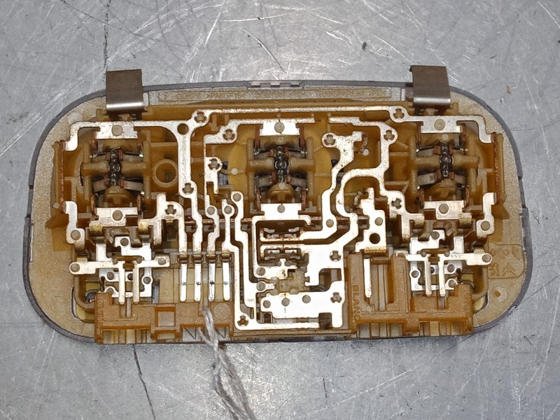 Recambio de luz interior central para citroën c2 (jm_) 1.4 referencia OEM IAM   