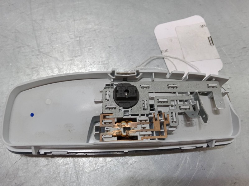 Recambio de luz interior delantera para ford fusion (ju_) 1.4 referencia OEM IAM   