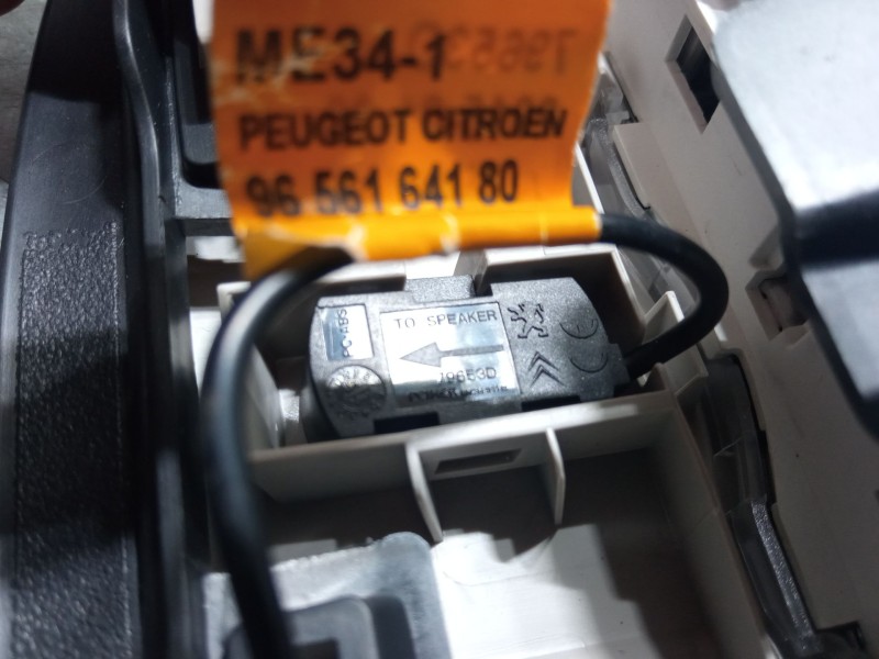 Recambio de luz interior delantera para citroën c4 cactus 1.2 vti 82 referencia OEM IAM   