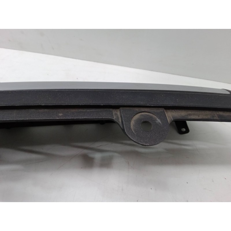 Recambio de rejillas capo para kia sportage ii (je_, km_) 2.0 crdi referencia OEM IAM   