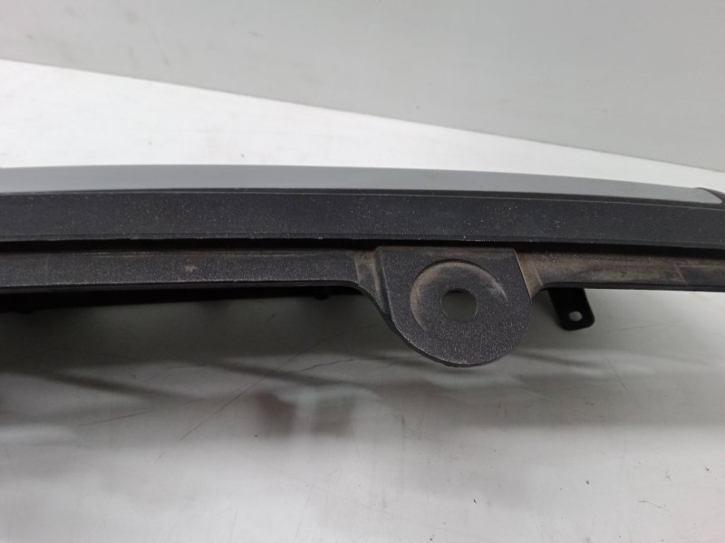 Recambio de rejillas capo para kia sportage ii (je_, km_) 2.0 crdi referencia OEM IAM   