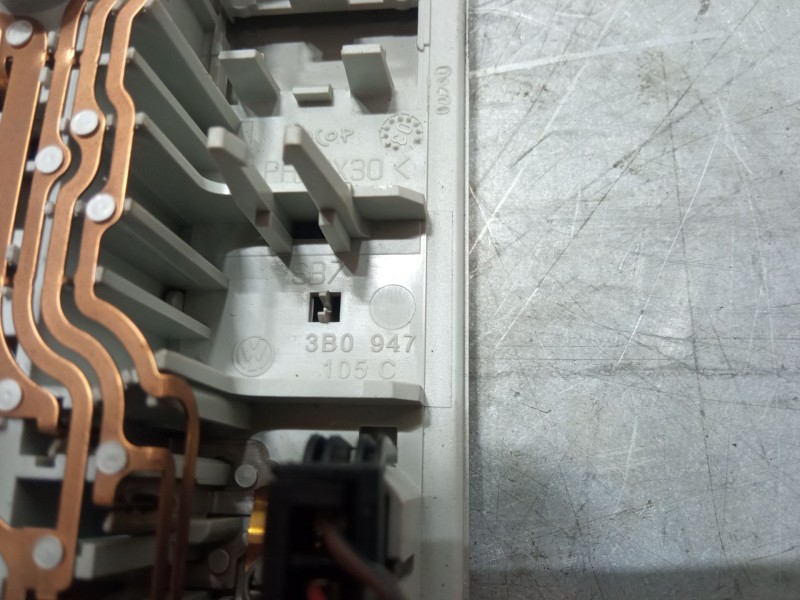 Recambio de luz interior delantera para seat cordoba (6l2) 1.9 tdi referencia OEM IAM   