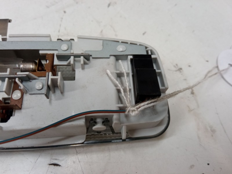 Recambio de luz interior delantera para ford fiesta v (jh_, jd_) 1.3 referencia OEM IAM   
