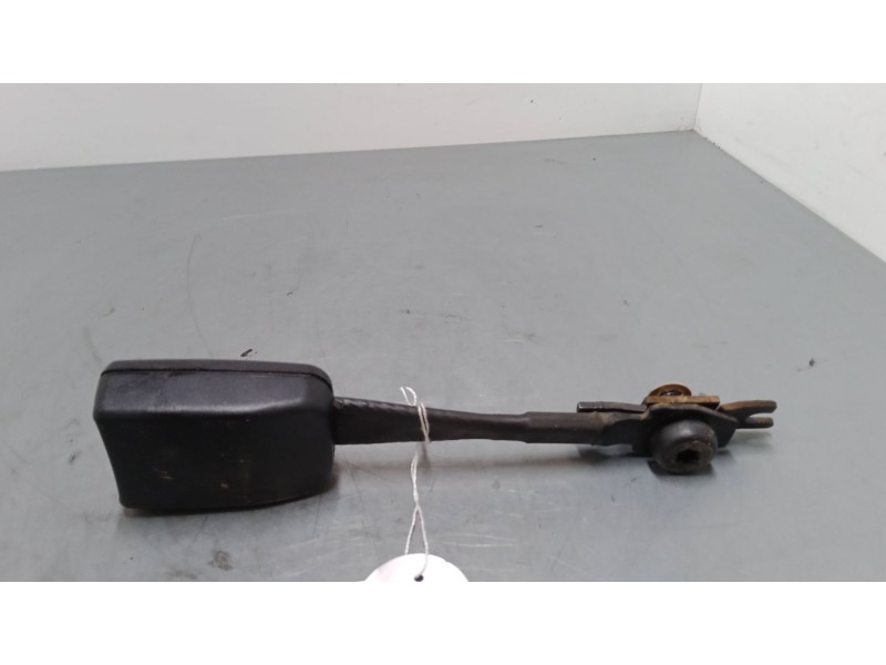 Recambio de anclaje cinturon delantero derecho para ford transit connect (p65_, p70_, p80_) 1.8 tdci referencia OEM IAM   