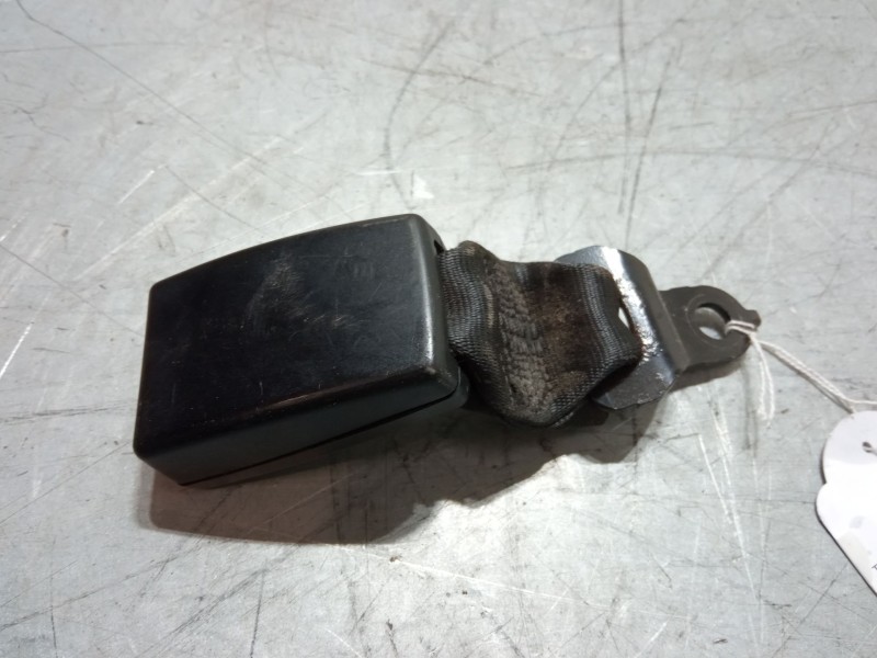 Recambio de anclaje cinturon trasero izquierdo para volkswagen touran (1t1, 1t2) 1.6 fsi referencia OEM IAM   