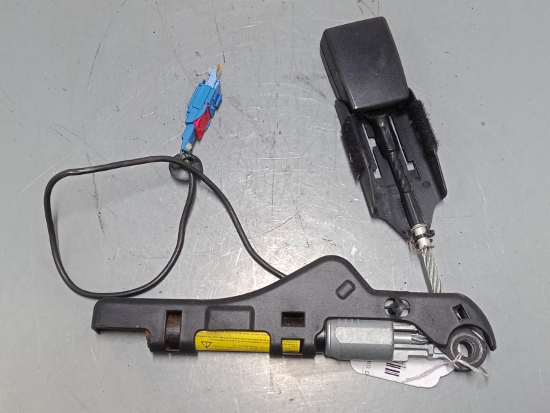 Recambio de anclaje cinturon delantero derecho para citroën c3 pluriel (hb_) 1.4 hdi referencia OEM IAM   