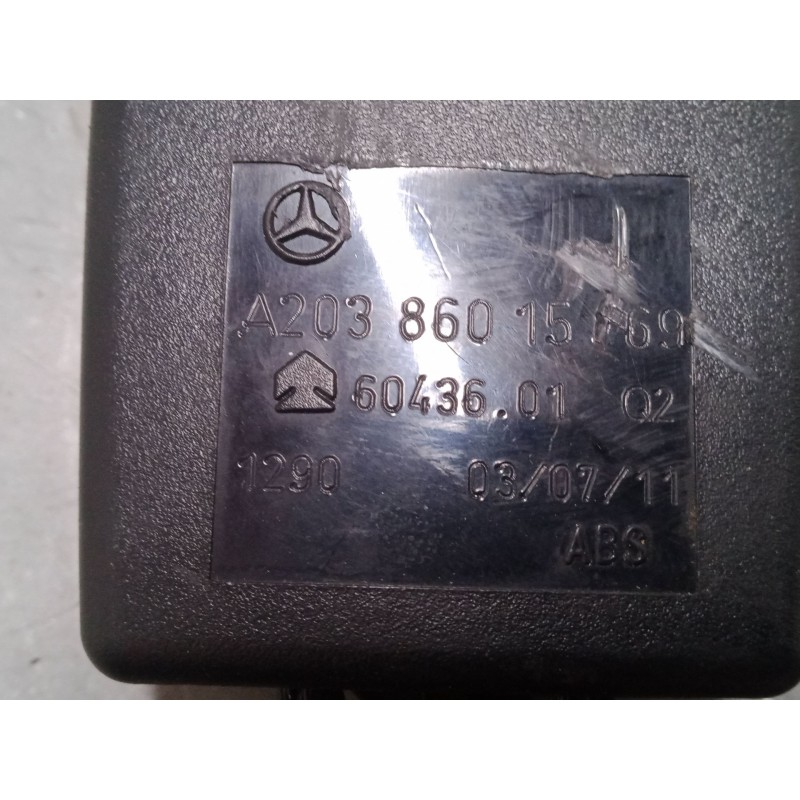 Recambio de anclaje cinturon delantero derecho para mercedes-benz clk (c209) clk 200 kompressor (209.342) referencia OEM IAM   
