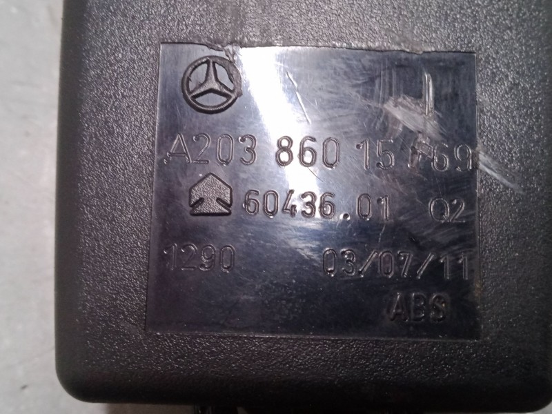 Recambio de anclaje cinturon delantero derecho para mercedes-benz clk (c209) clk 200 kompressor (209.342) referencia OEM IAM   