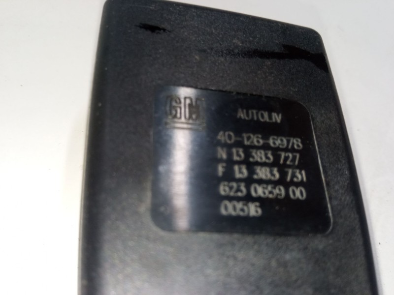 Recambio de anclaje cinturon delantero derecho para opel zafira tourer c (p12) 1.6 cdti (75) referencia OEM IAM   