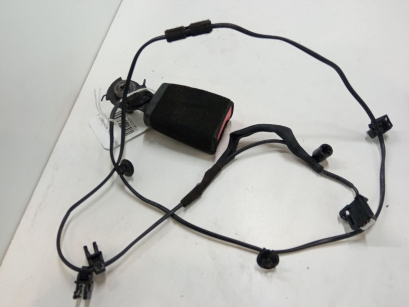 Recambio de anclaje cinturon trasero derecho para opel zafira tourer c (p12) 1.6 cdti (75) referencia OEM IAM   