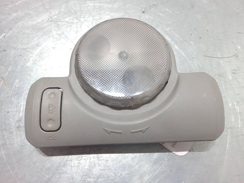 Recambio de luz interior delantera para nissan micra iii (k12) 1.2 16v referencia OEM IAM   
