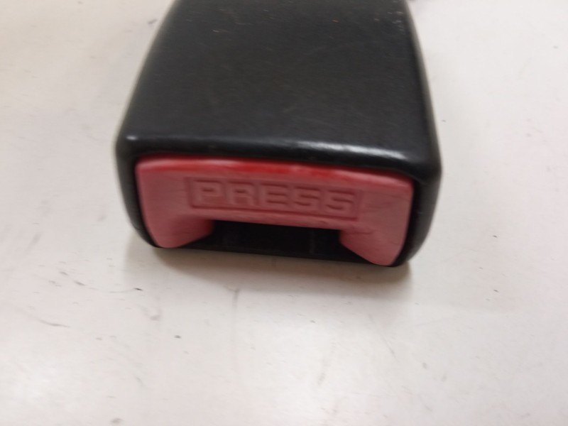 Recambio de anclaje cinturon trasero derecho para citroën c3 i (fc_, fn_) 1.4 i referencia OEM IAM   