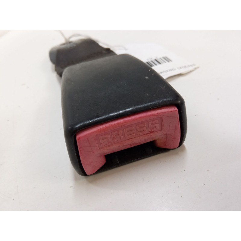 Recambio de anclaje cinturon trasero izquierdo para citroën c3 i (fc_, fn_) 1.4 i referencia OEM IAM   