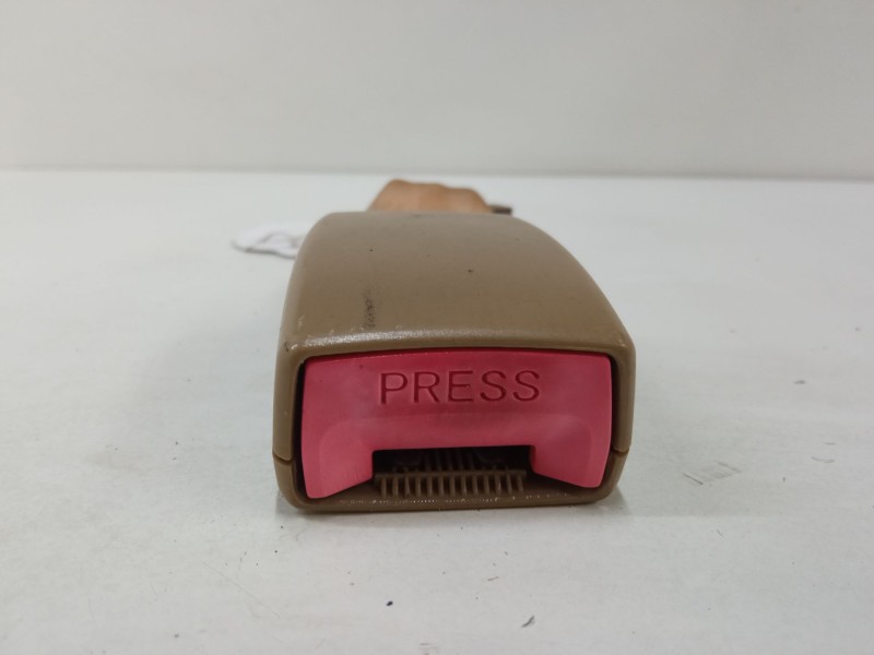 Recambio de anclaje cinturon trasero izquierdo para landwind (jmc) cv9 1.6 referencia OEM IAM   