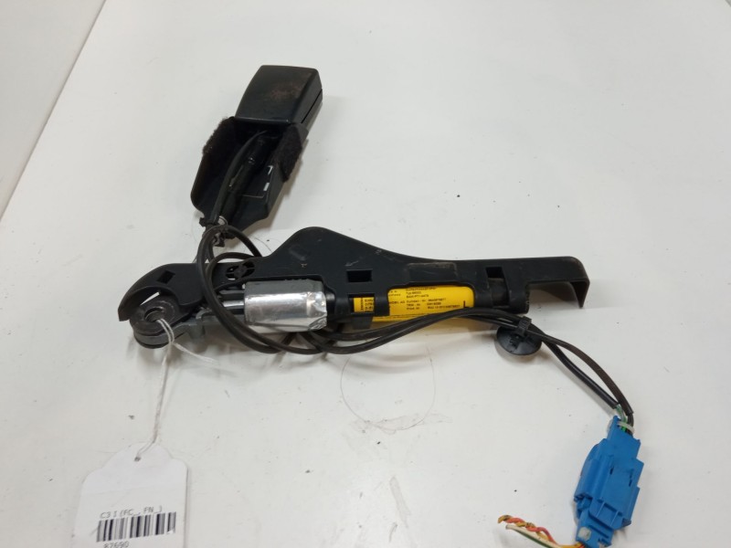 Recambio de anclaje cinturon delantero izquierdo para citroën c3 i (fc_, fn_) 1.4 i referencia OEM IAM   