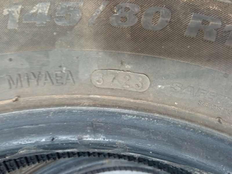 Recambio de neumatico 145/80 r13 75t para opel corsa b (s93) 1.0 i 12v (f08, f68, m68) referencia OEM IAM   