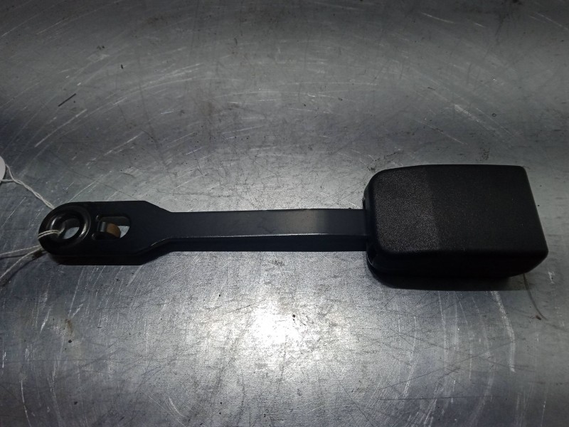 Recambio de anclaje cinturon delantero derecho para peugeot 307 sw (3h) 1.6 hdi 110 referencia OEM IAM   