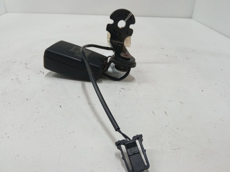 Recambio de anclaje cinturon trasero derecho para audi a1 sportback (8xa, 8xf) 1.2 tfsi referencia OEM IAM   