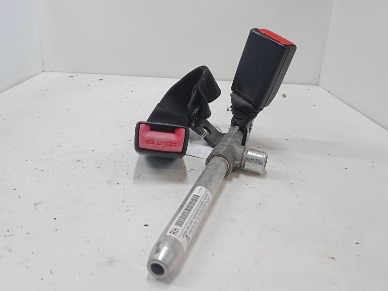 Recambio de anclaje cinturon trasero derecho para bmw 3 (e90) 320 i referencia OEM IAM   