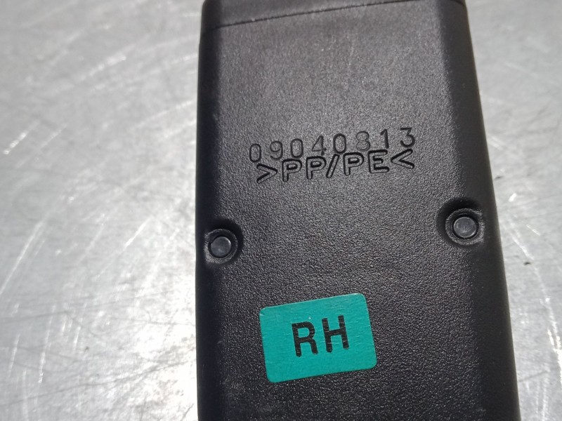 Recambio de anclaje cinturon delantero derecho para hyundai i30 (fd) 1.4 referencia OEM IAM   