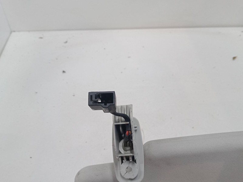 Recambio de parasol derecho para volkswagen polo iv (9n_, 9a_) 1.4 tdi referencia OEM IAM   