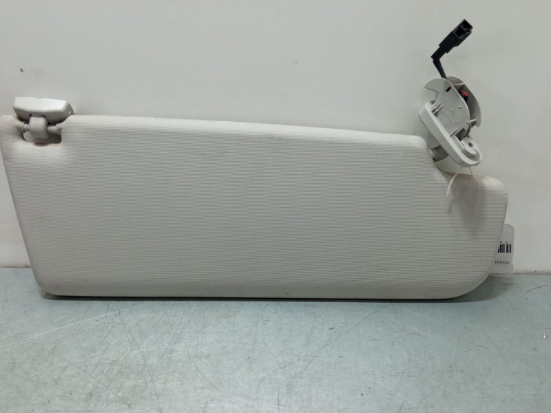 Recambio de parasol izquierdo para volkswagen polo iv (9n_, 9a_) 1.2 12v referencia OEM IAM   