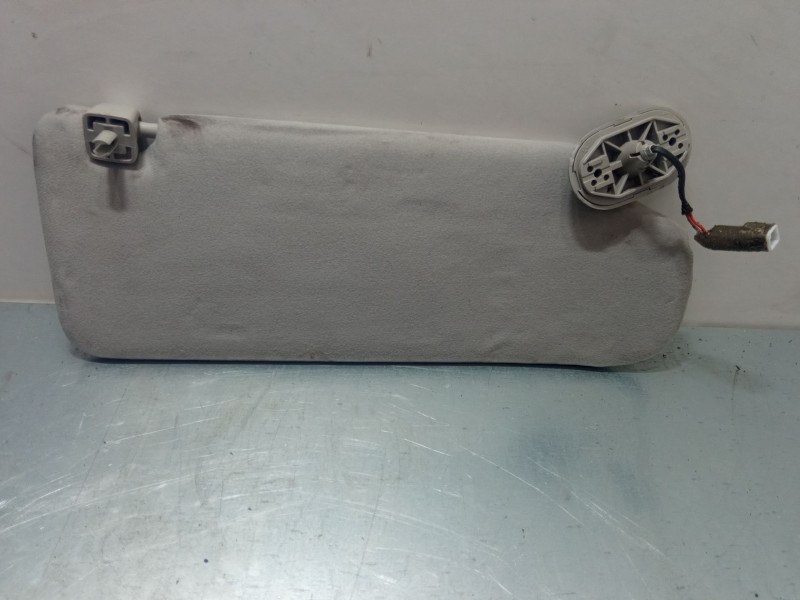 Recambio de parasol izquierdo para toyota avensis (_t25_) 2.4 (azt251_) referencia OEM IAM   