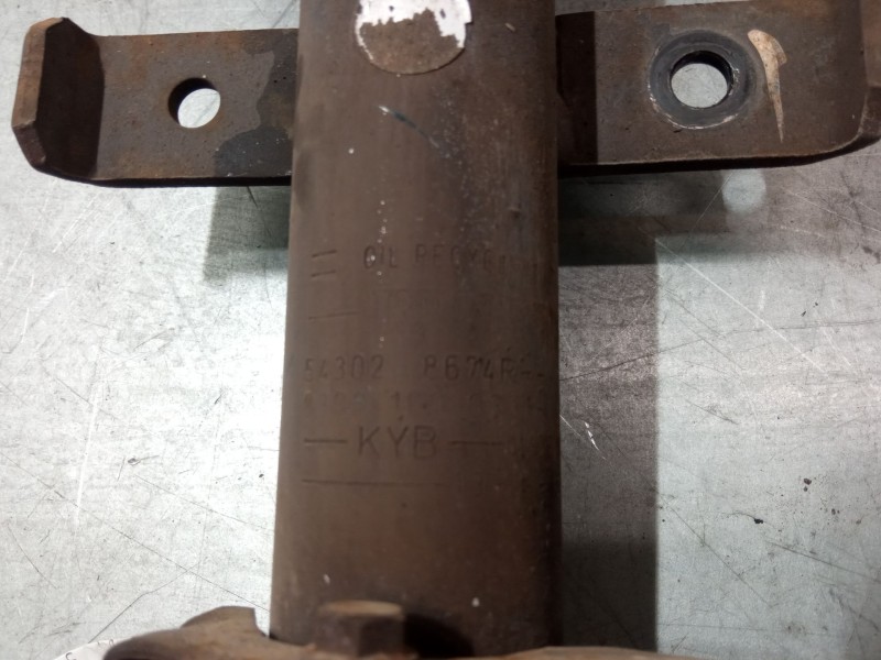 Recambio de amortiguador delantero izquierdo para renault clio iii (br0/1, cr0/1) 1.2 16v (br02, br0j, br11, cr02, cr0j, cr11) r