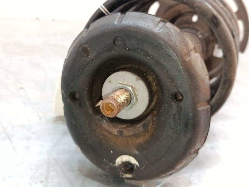 Recambio de amortiguador delantero izquierdo para peugeot 208 i (ca_, cc_) 1.2 vti 82 referencia OEM IAM   