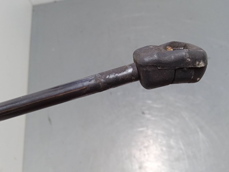 Recambio de amortiguadores capo para volvo c30 (533) 1.6 d referencia OEM IAM   