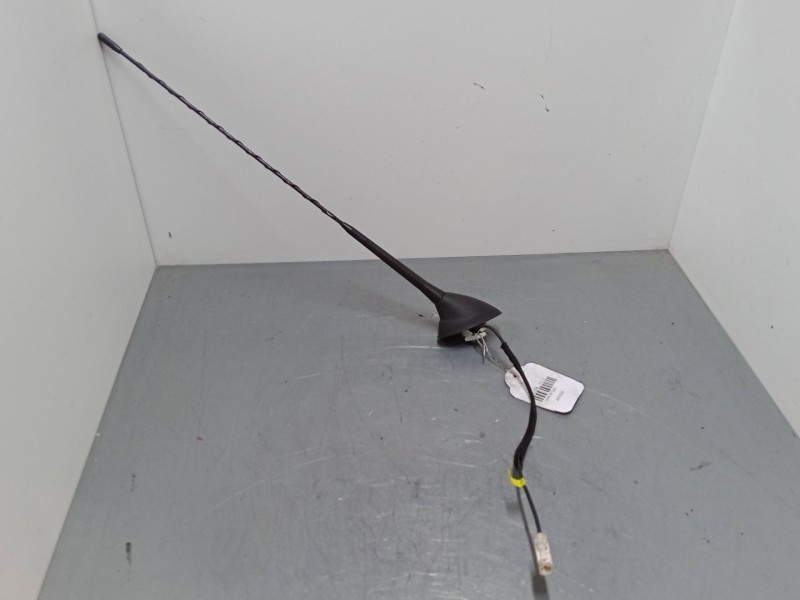 Recambio de antena para peugeot 208 i (ca_, cc_) 1.2 vti 82 referencia OEM IAM   