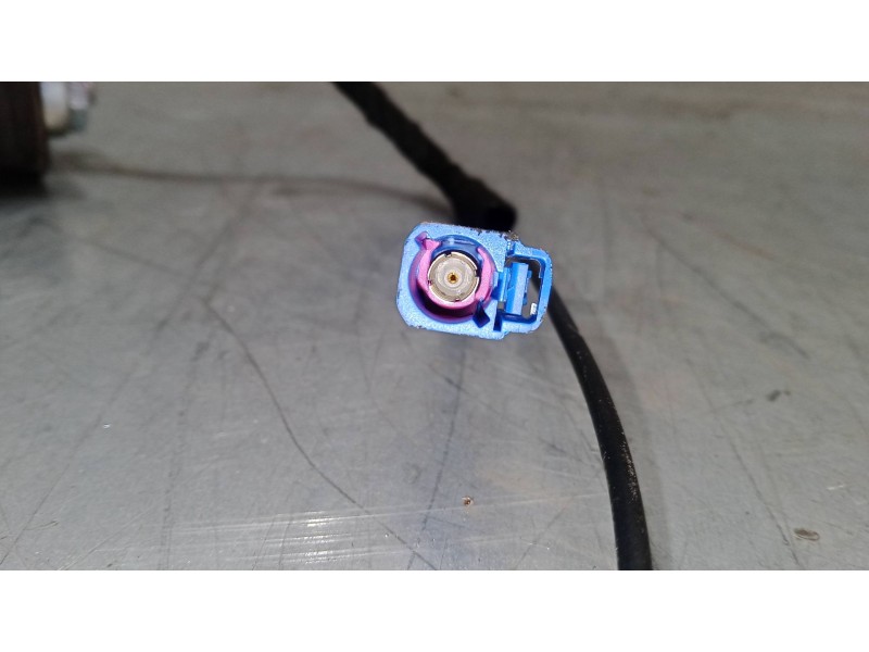 Recambio de antena para peugeot 208 i (ca_, cc_) 1.6 hdi / bluehdi 75 referencia OEM IAM   