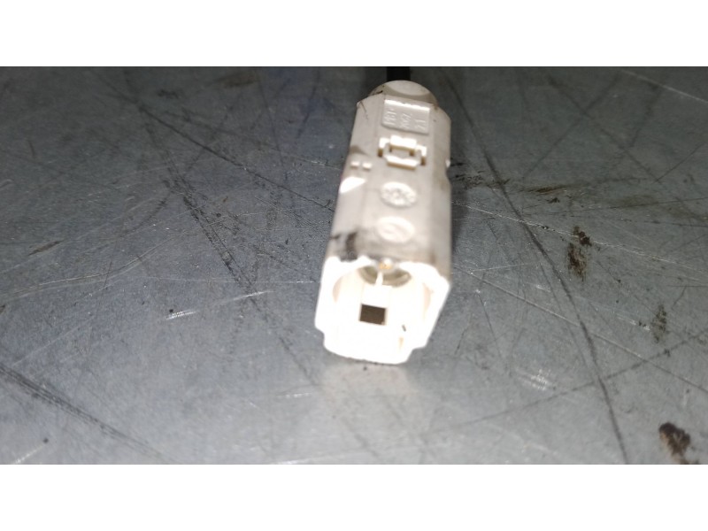 Recambio de antena para peugeot 208 i (ca_, cc_) 1.6 hdi / bluehdi 75 referencia OEM IAM   