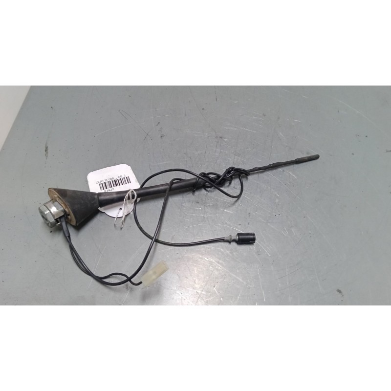 Recambio de antena para renault clio ii (bb_, cb_) 1.2 (bb0a, bb0f, bb10, bb1k, bb28, bb2d, bb2h, cb0a,... referencia OEM IAM   