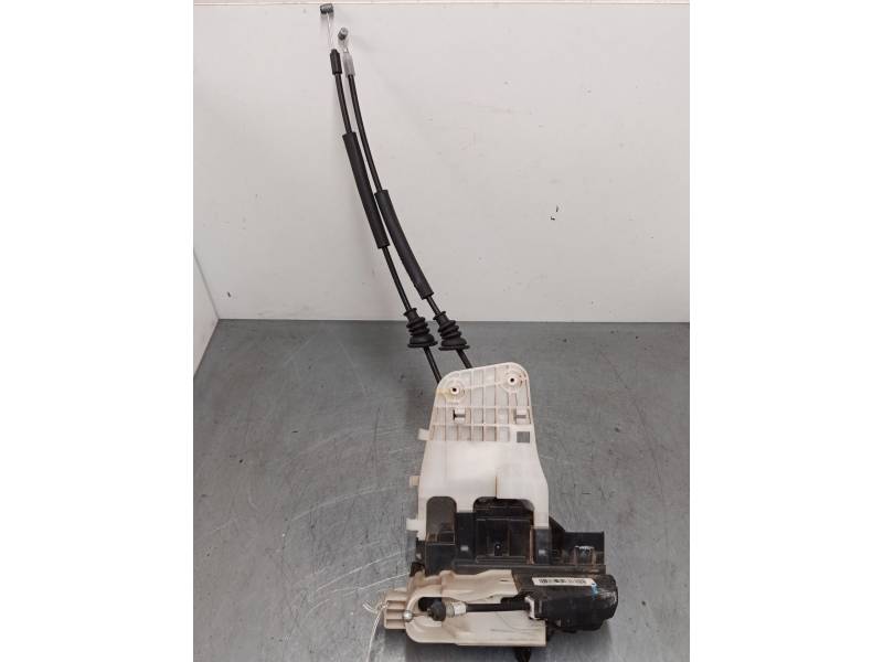 CERRADURA PUERTA DELANTERA DERECHA 813202L030 