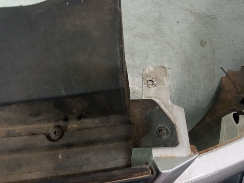 Recambio de paragolpes delantero para ford focus ii furgoneta/station wagon 1.6 tdci referencia OEM IAM   