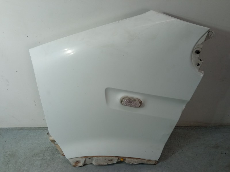 Recambio de aleta delantera izquierda para renault master ii autobús (jd) 2.5 dci 120 referencia OEM IAM   