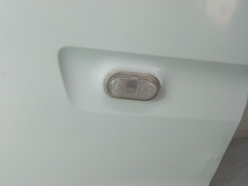 Recambio de aleta delantera izquierda para renault master ii autobús (jd) 2.5 dci 120 referencia OEM IAM   