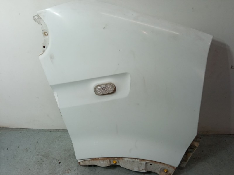 Recambio de aleta delantera derecha para renault master ii autobús (jd) 2.5 dci 120 referencia OEM IAM   